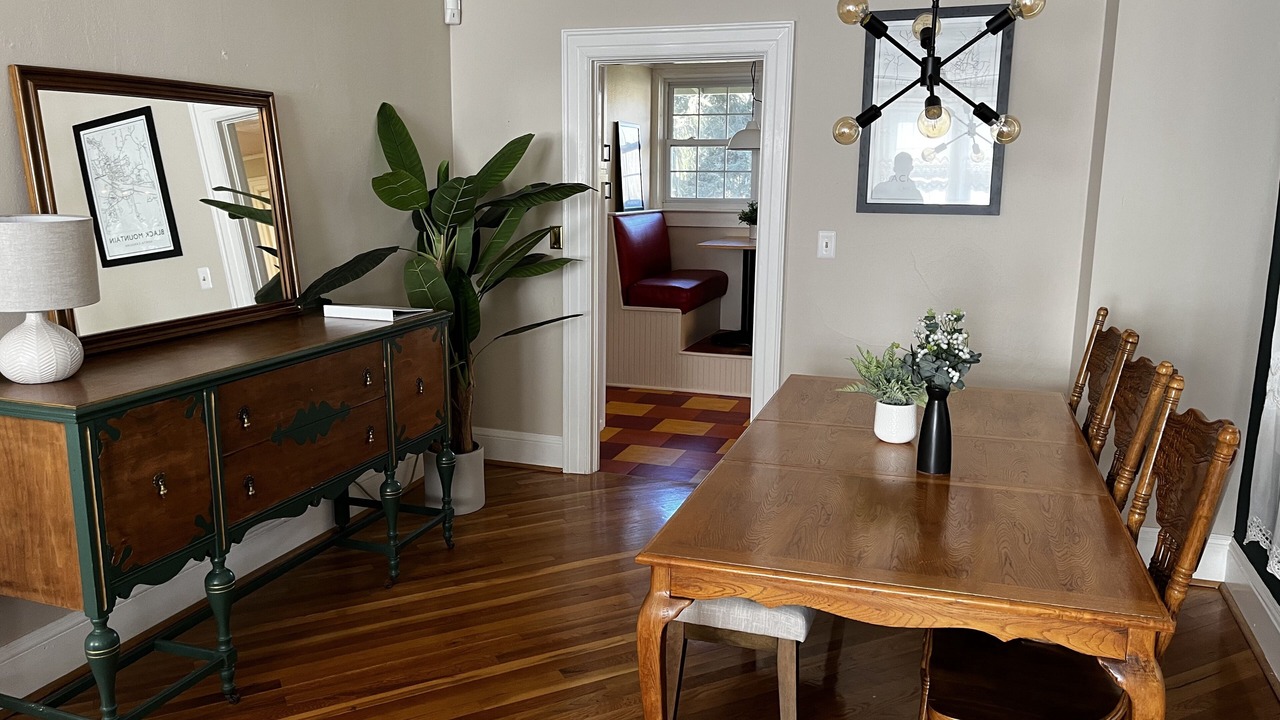 Photo of Bedroom in Black Mountain