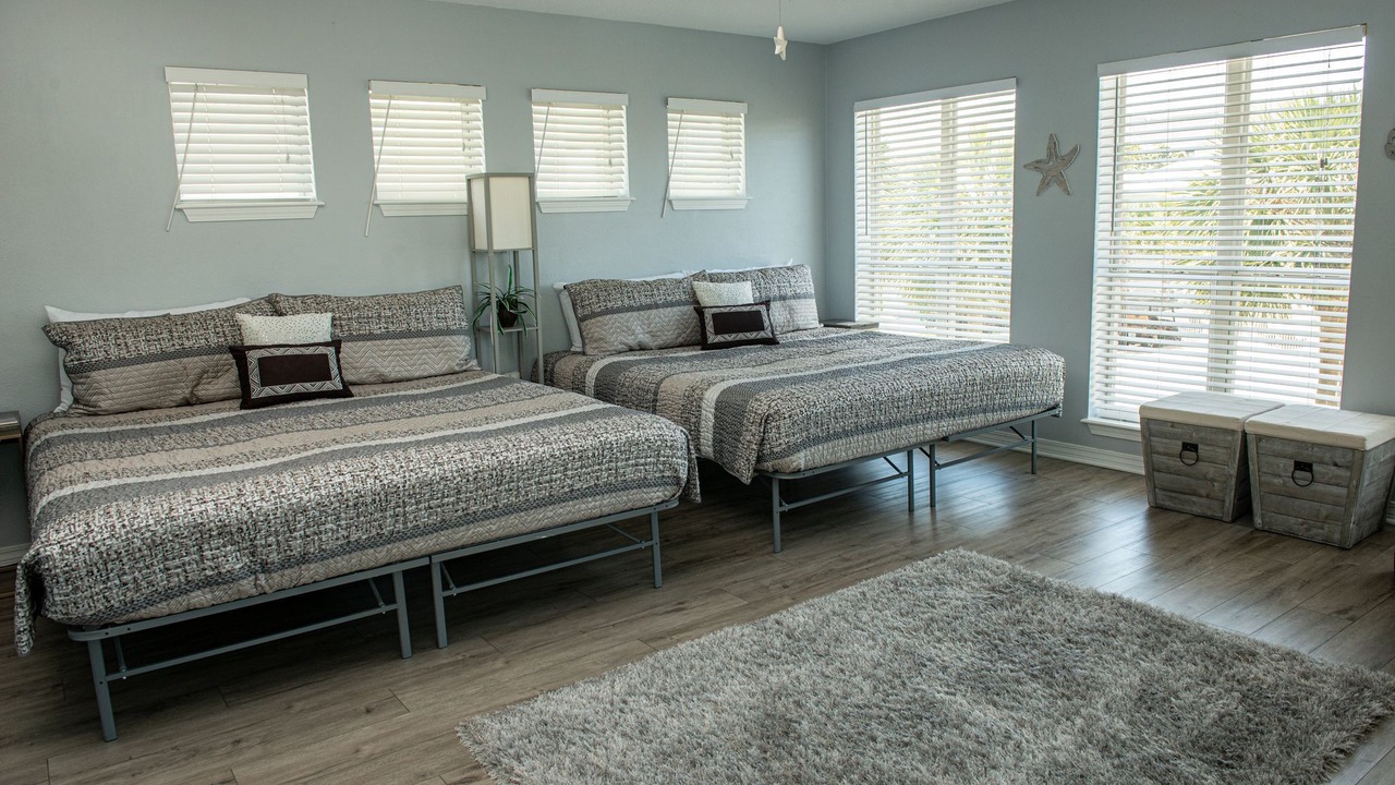 Photo of Bedroom in Crystal Beach