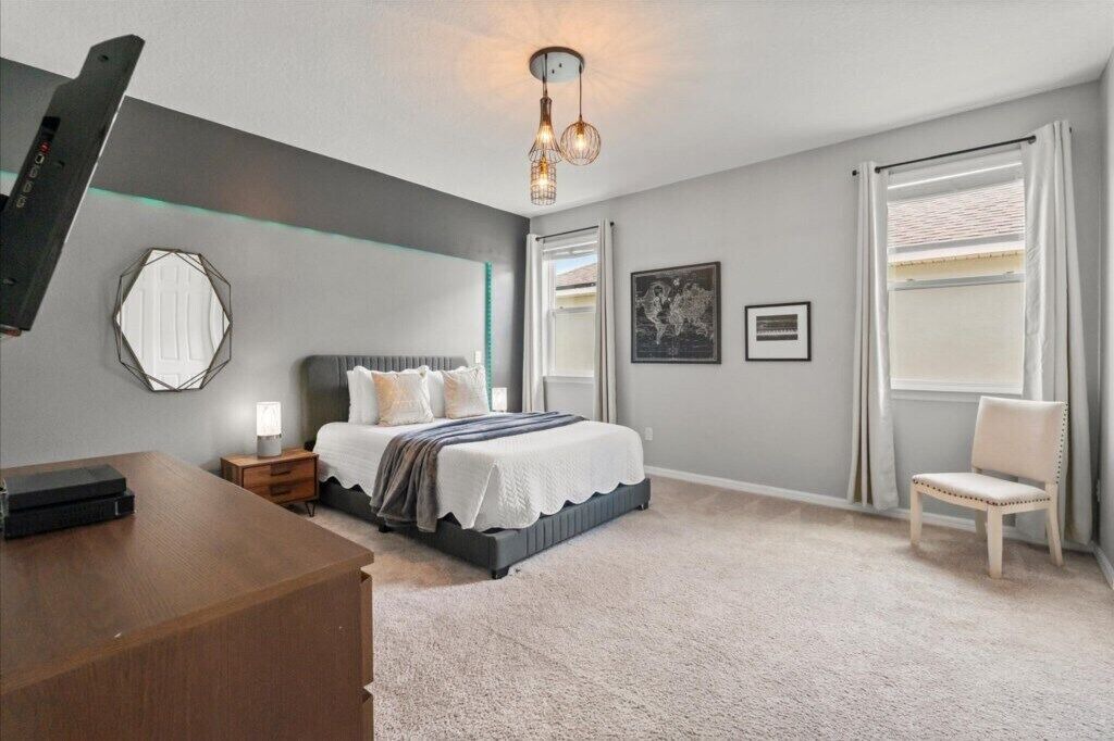 Photo of Bedroom in Bay Lake