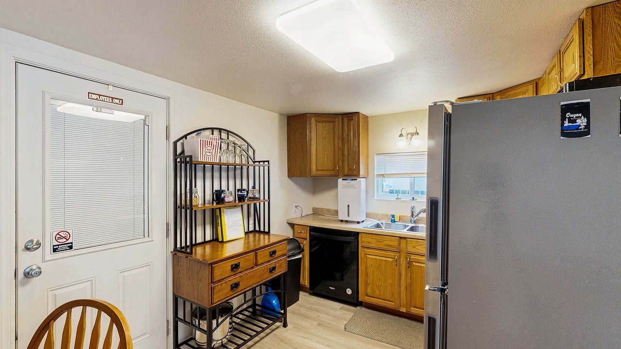 Photo of Kitchen in Winchester Bay