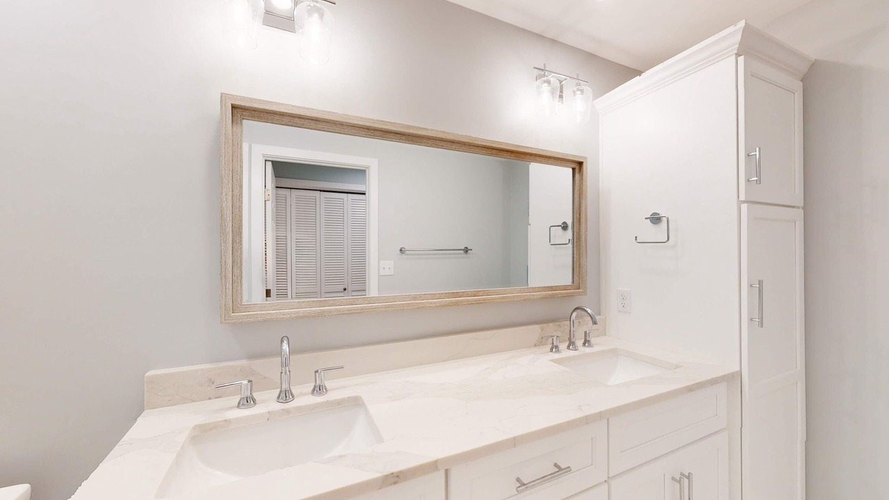 Photo of Bathroom in Shipyard Plantation