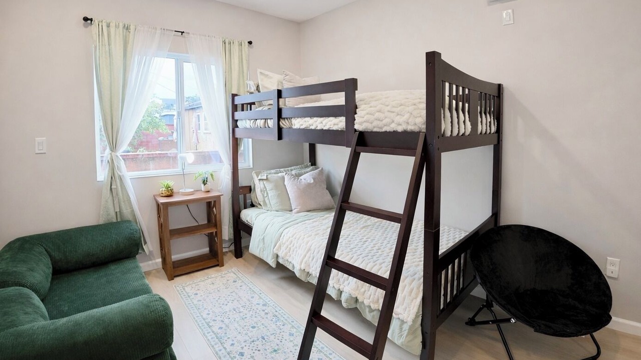 Photo of Bedroom in Fullerton