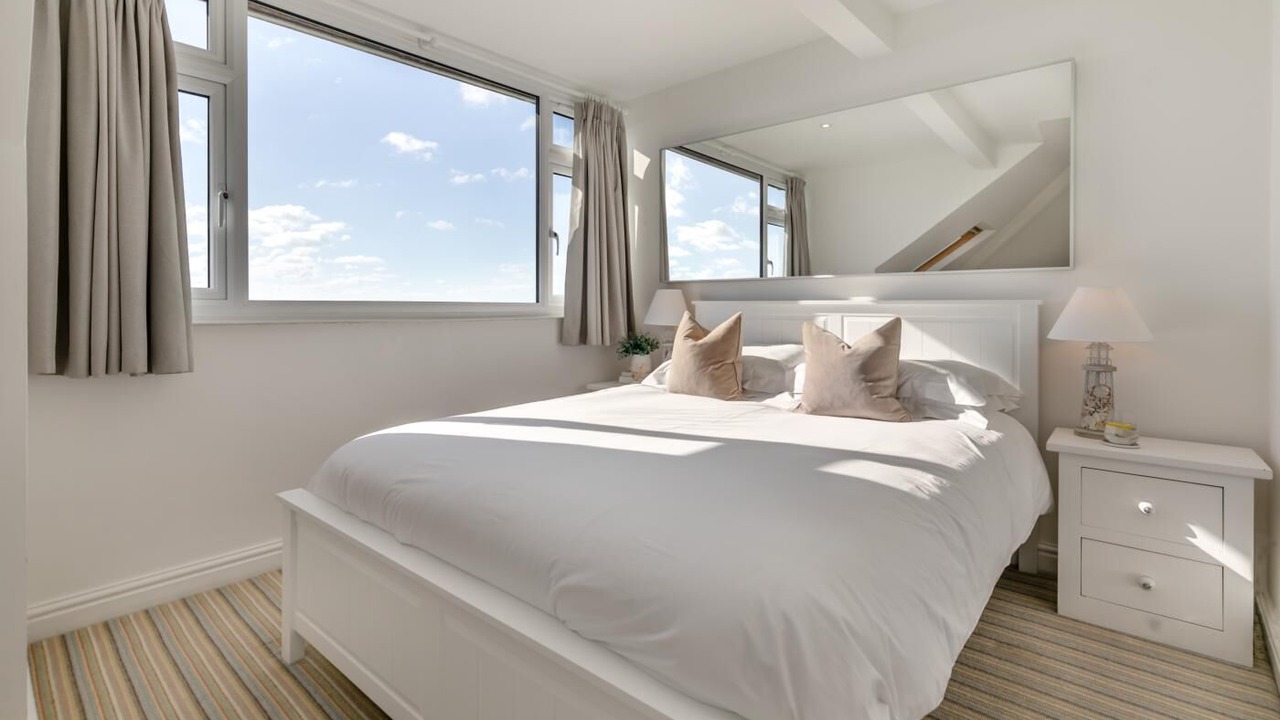 Photo of Bedroom in Downderry