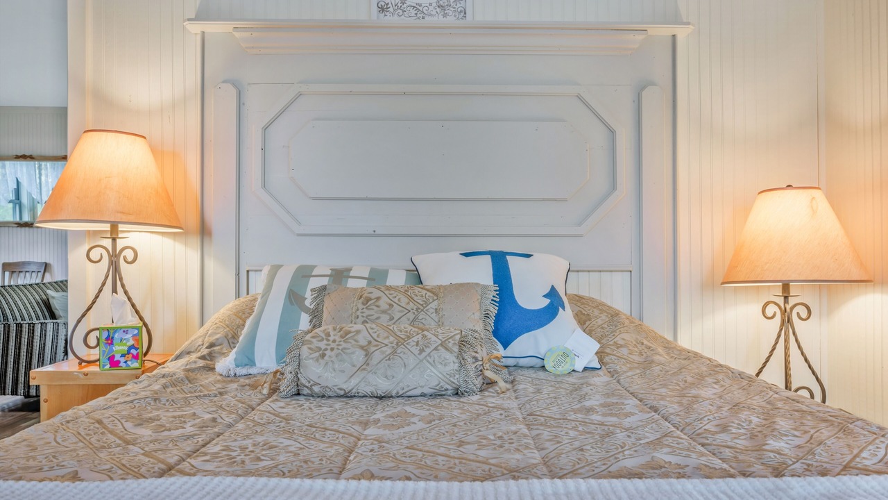 Photo of Bedroom in Ashland City