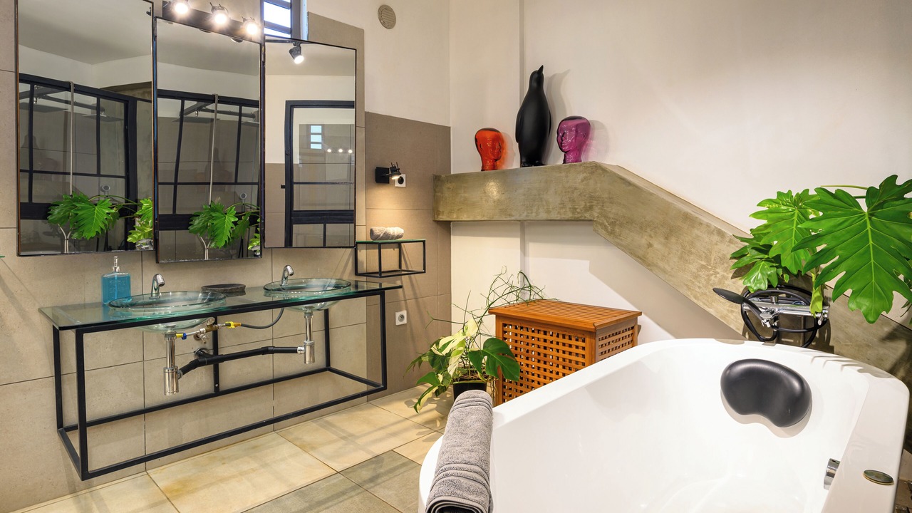Photo of Bathroom in Pointe Aux Sables