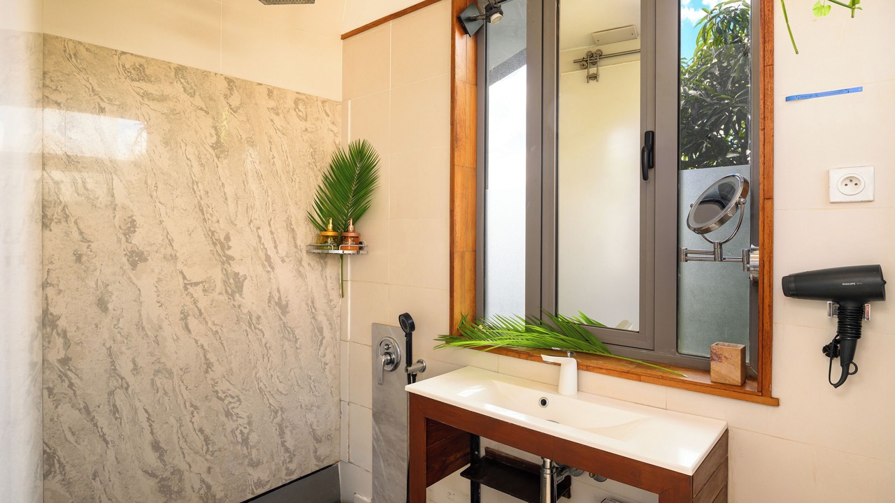 Photo of Bathroom in Pointe Aux Sables