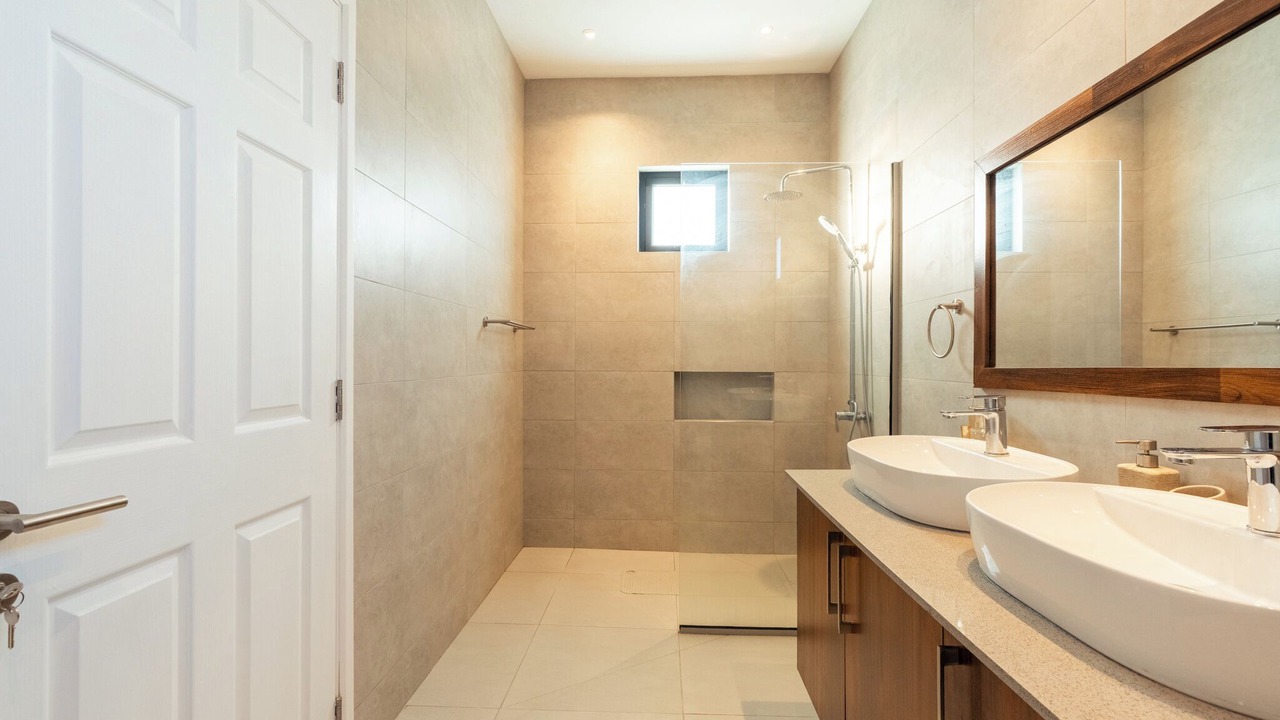 Photo of Bathroom in Pereybere
