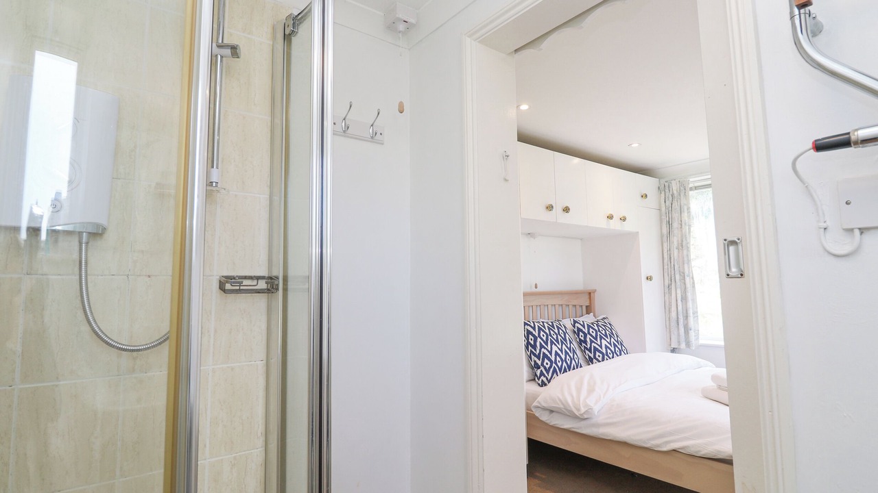 Photo of Bathroom in Porthcurno