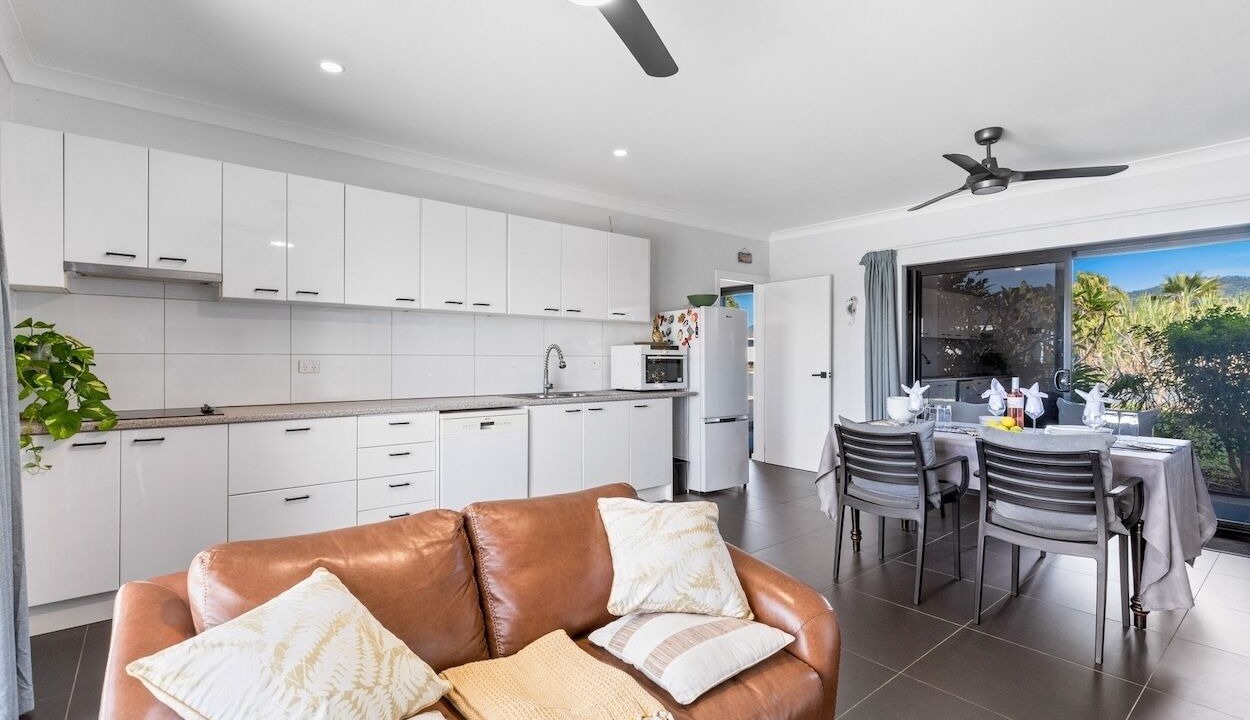 Photo of Livingroom in Shute Harbour