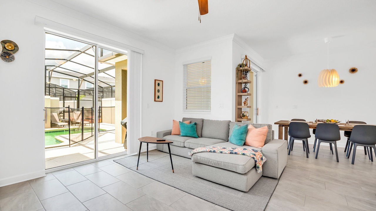 Photo of Livingroom in Bay Lake
