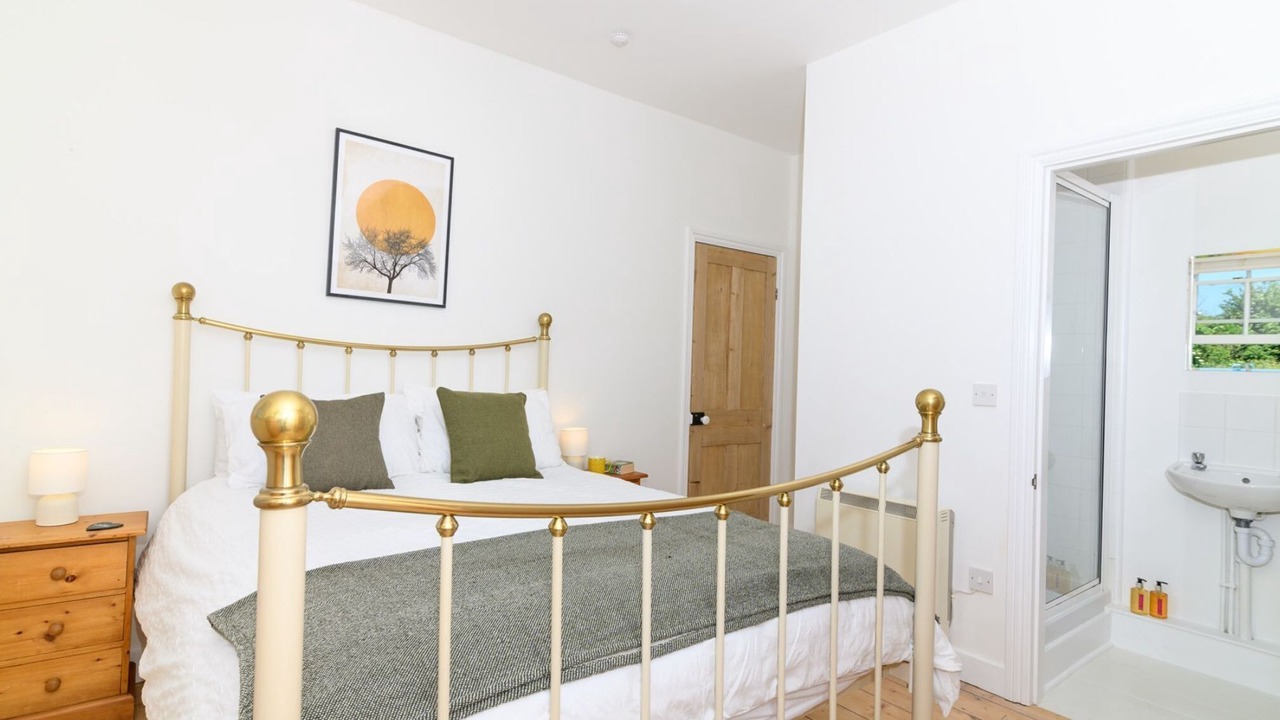 Photo of Bedroom in Praa Sands