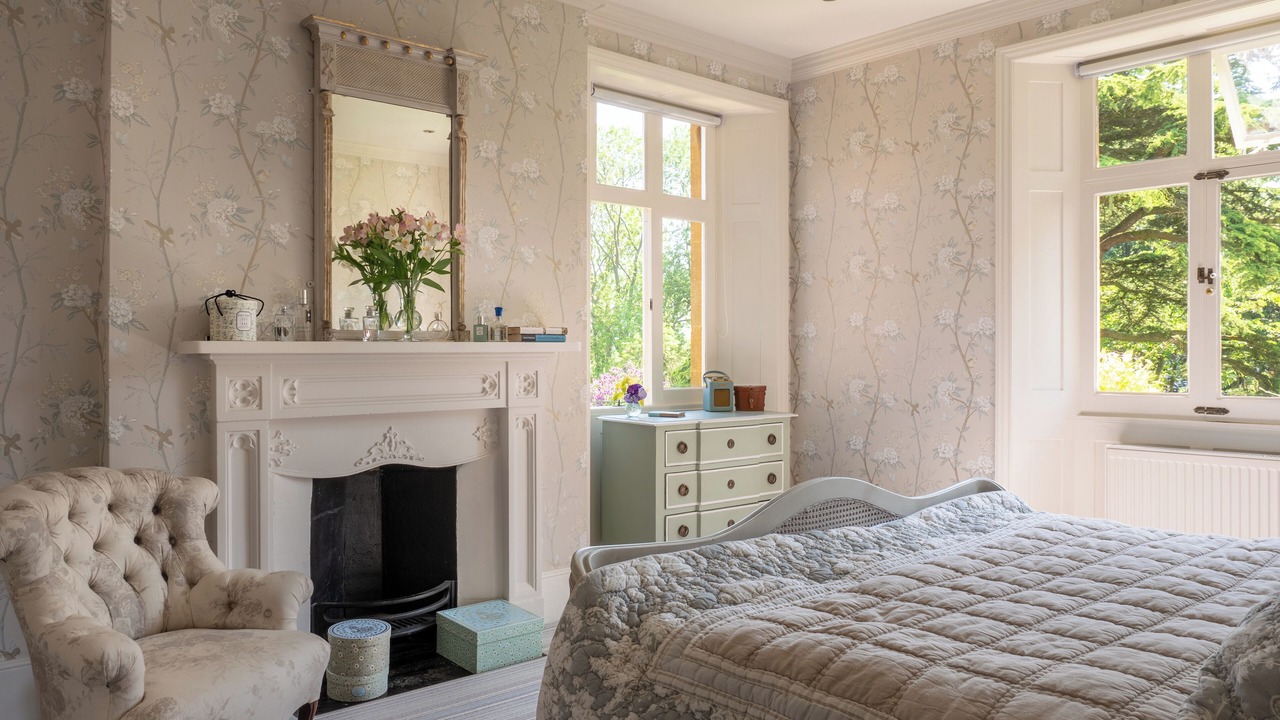 Photo of Bedroom in Broadway