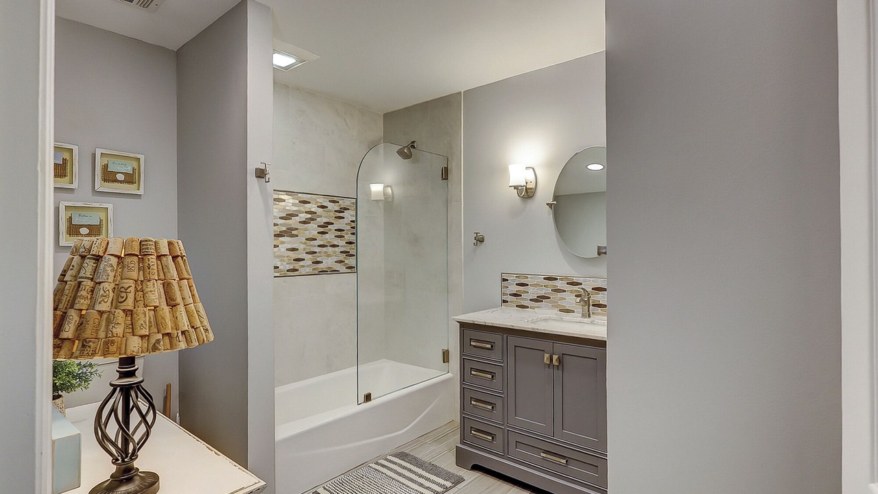 Photo of Bathroom in Heritage Woods