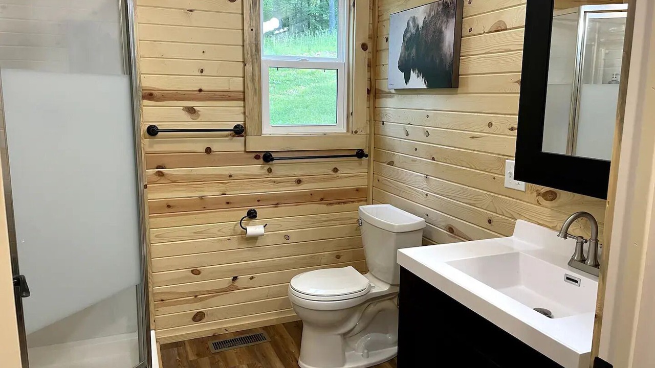 Photo of Bathroom in Newton County