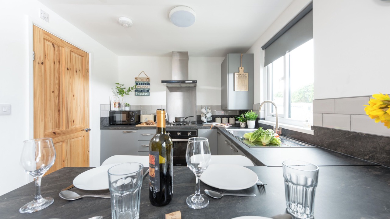 Photo of Kitchen in Helford Passage