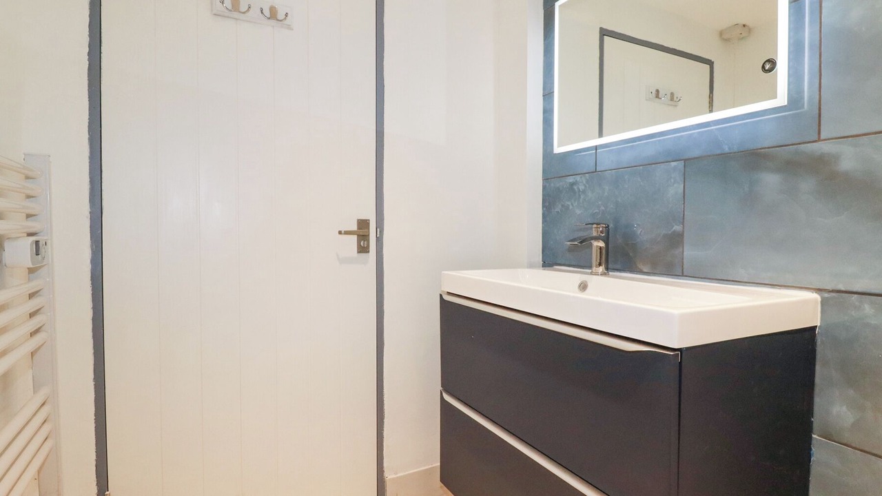 Photo of Bathroom in Sennen Cove