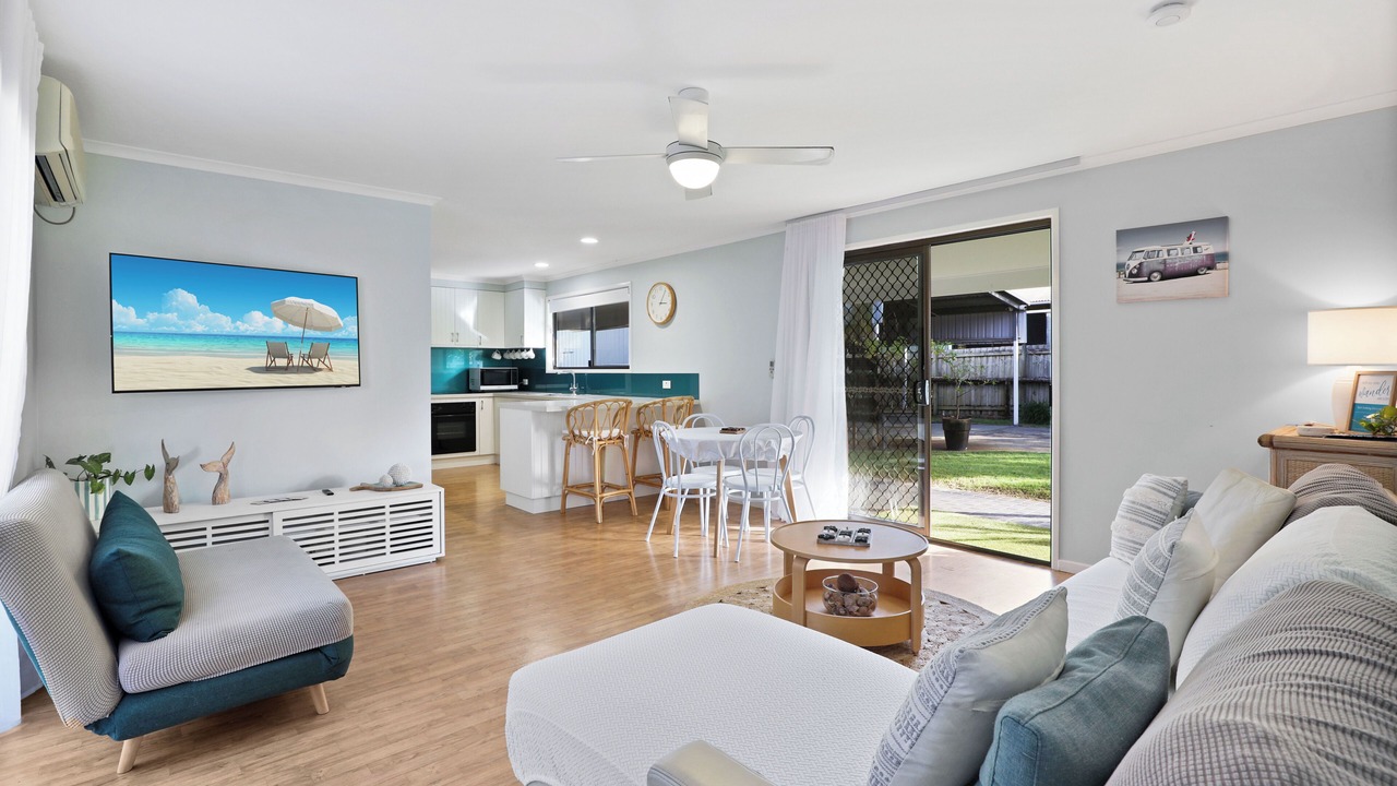 Photo of Livingroom in Amity Point