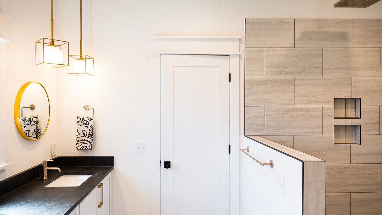 Photo of Bathroom in East Hill