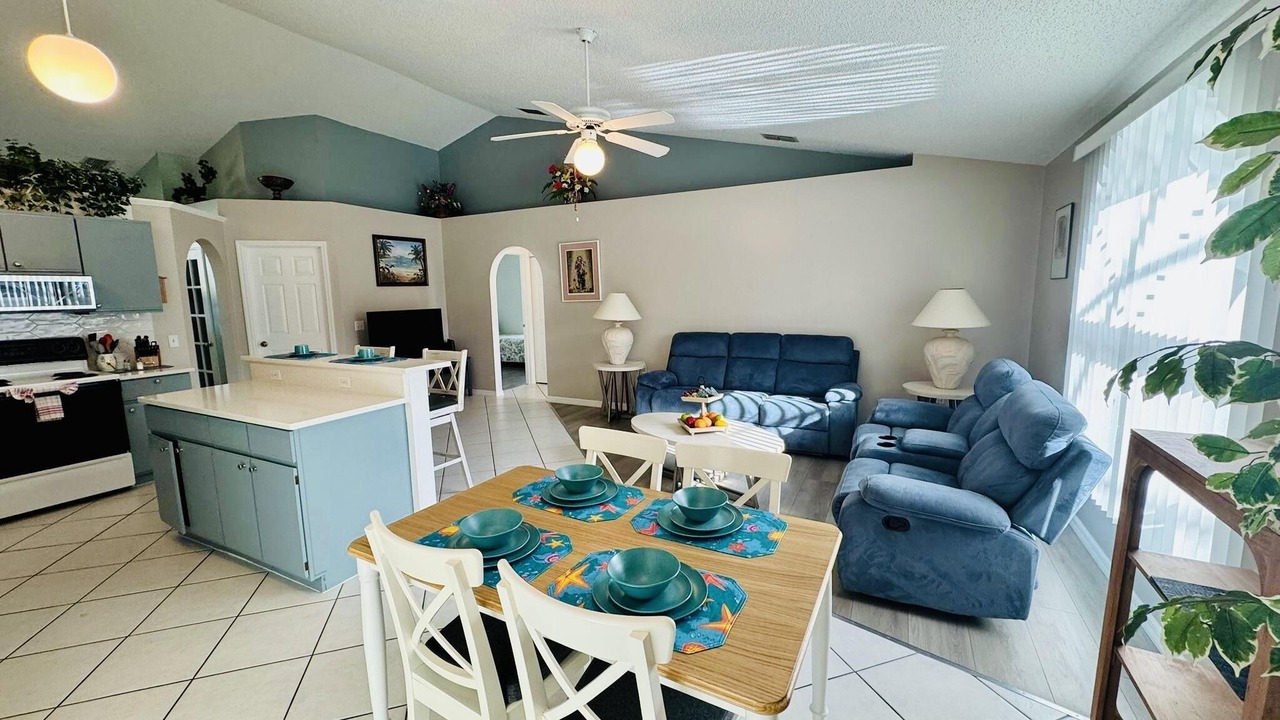 Photo of Livingroom in Sunridge Woods