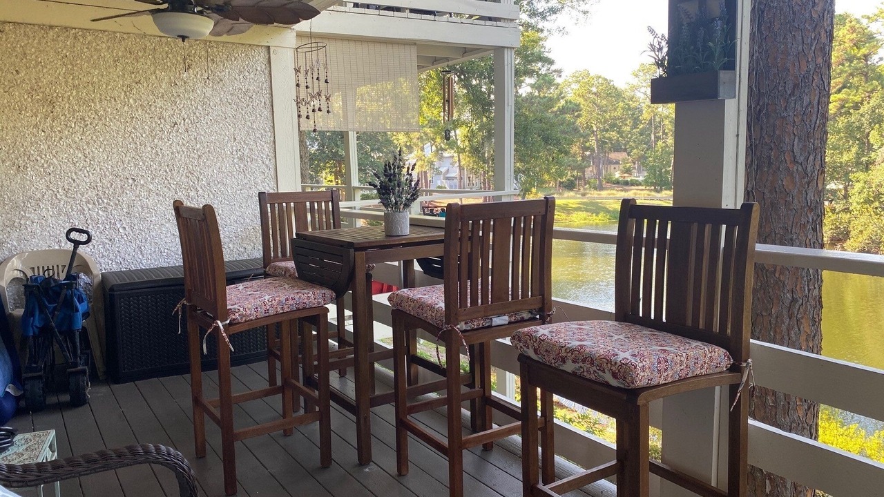 Photo of Outdoor in Folly Field