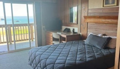 Deluxe Room, 1 Queen Bed, Kitchen, Sea Facing
