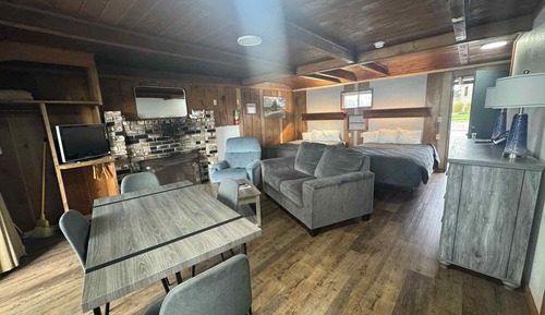Deluxe Duplex, 2 Queen Beds, Pets Allowed, Oceanfront