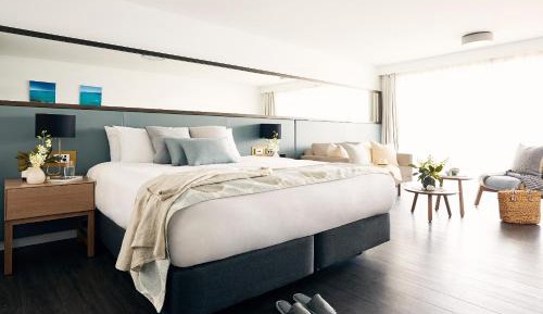 Deluxe Ocean Terrace King
