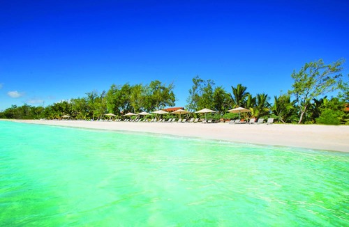 Quatre Cocos Hotel | Crystals Beach Resort Belle Mare, a member of Radisson Individuals