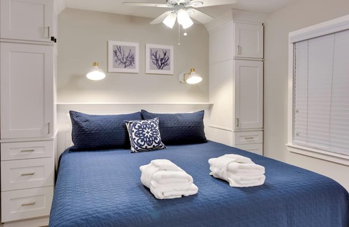 North Forest Beach Apartment | Oceanfront Breakers 137 Condo w/Sunrise Views!
