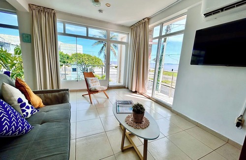 Boca del Rio Hotel | Con alberca y vista al mar 2 TV's y Netflix