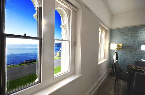 Plymouth Apartment | Sir Arthur Conan Doyle Apartment (No 6) 1, Elliot Terrace - stunning sea views over Hoe and Plymouth