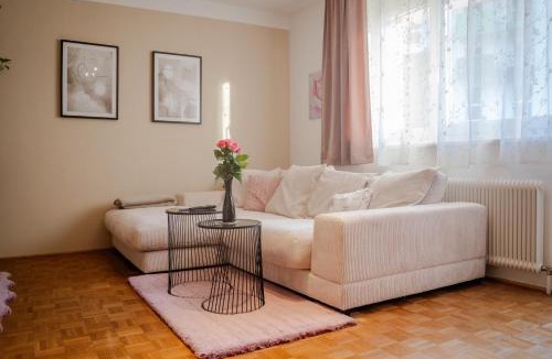 Gaishorn Apartment | Modern Living - free parking & self Check-in