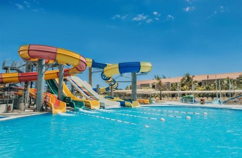 Quatre Cocos Hotel | Crystals Beach Resort Belle Mare, a member of Radisson Individuals