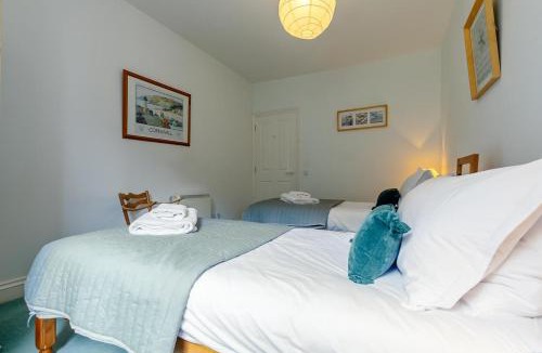 Porthcurno Apartment | 2 Bed in St. Levan oc-p00788