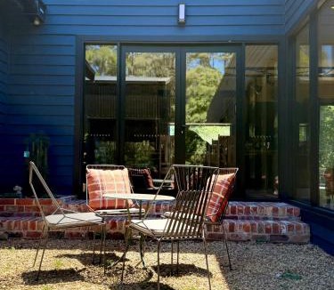 Trentham House | Grangeford Retreat, Trentham