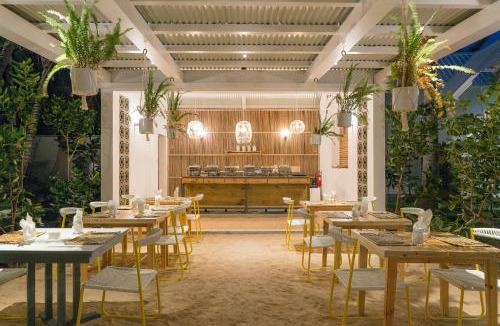 Trou d'Eau Douce Hotel | Tropical Attitude (Adults Only)