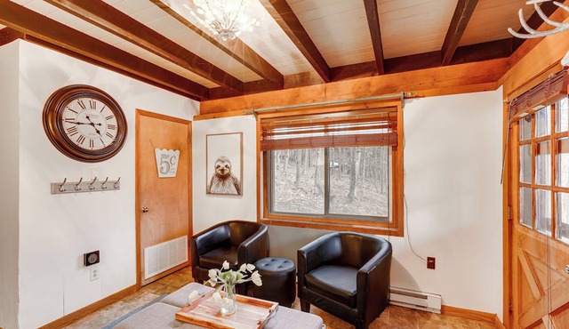 Private Hot Tub: Cabin 1 Mi to Beech Mountain!