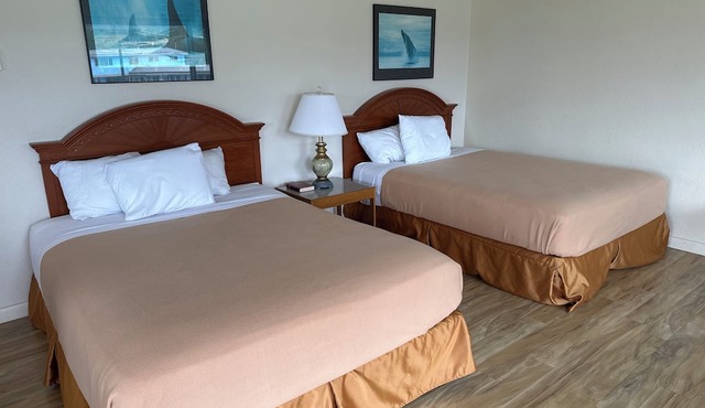 Winchester Bay Inn