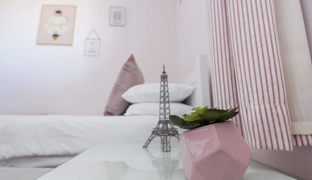 Little Paris Parking by Brighton Holiday Lets
