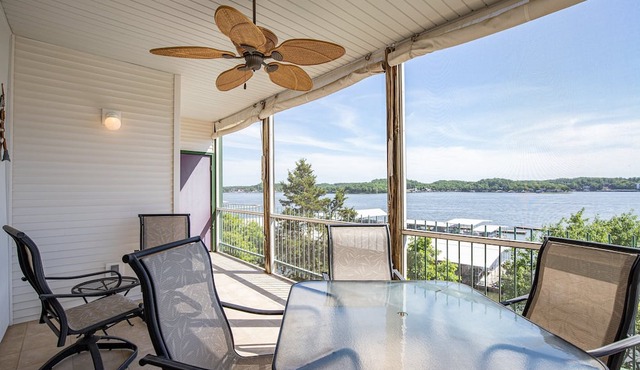 Breathtaking Views - Two Pools - Enclosed Balcony