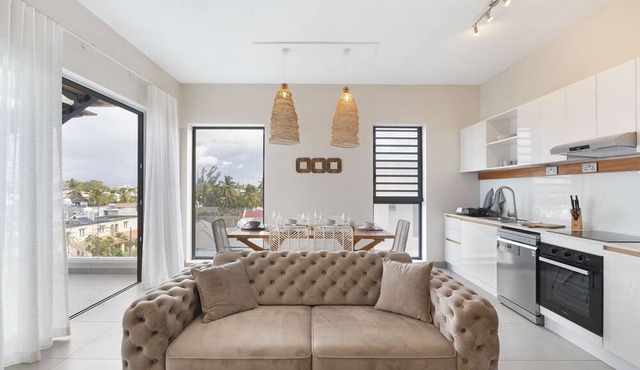 One Bay Penthouse - Two Bedroom Apartment, Sleeps 4