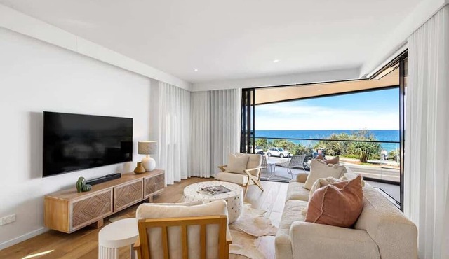 Coolum First Bay 121