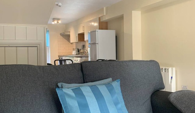 Howgills Apartment 9 (self-catering accommodation with free parking and Wi-Fi)
