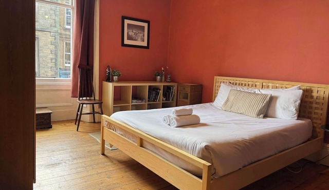 Charming Morningside Flat in Edinburgh