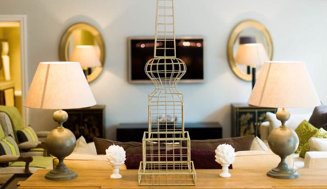 Luxury Spacious Three Bed Apartment in Heart of Mayfair With Terrace