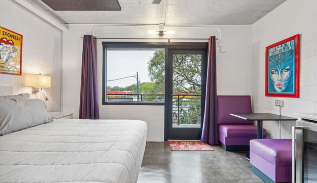Boutique Vera Hotel Room 303: King Room in the Heart of Folly Beach