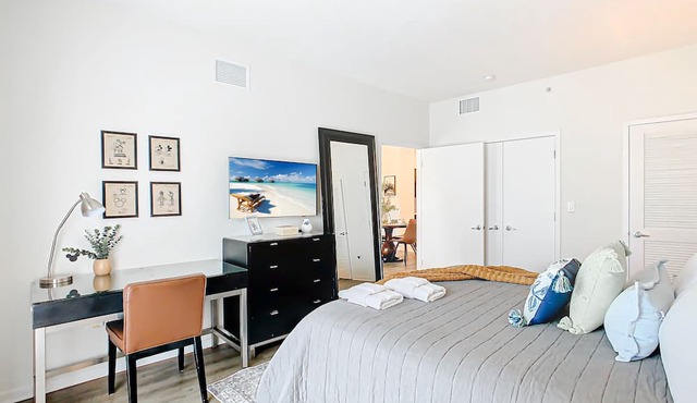 Great 1 bed/1 bath pet friendly condo at the Melia hotel