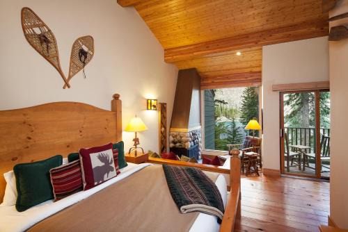Moraine Lake Lodge